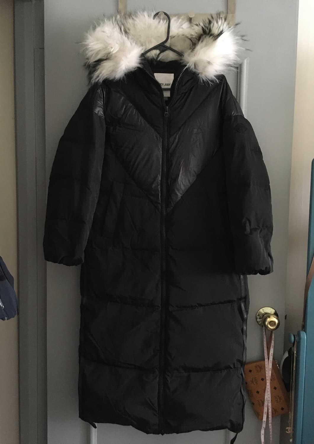 쥬시쥬디 퍼 다운 롱패딩 80사이즈 거의새거 상품이미지4