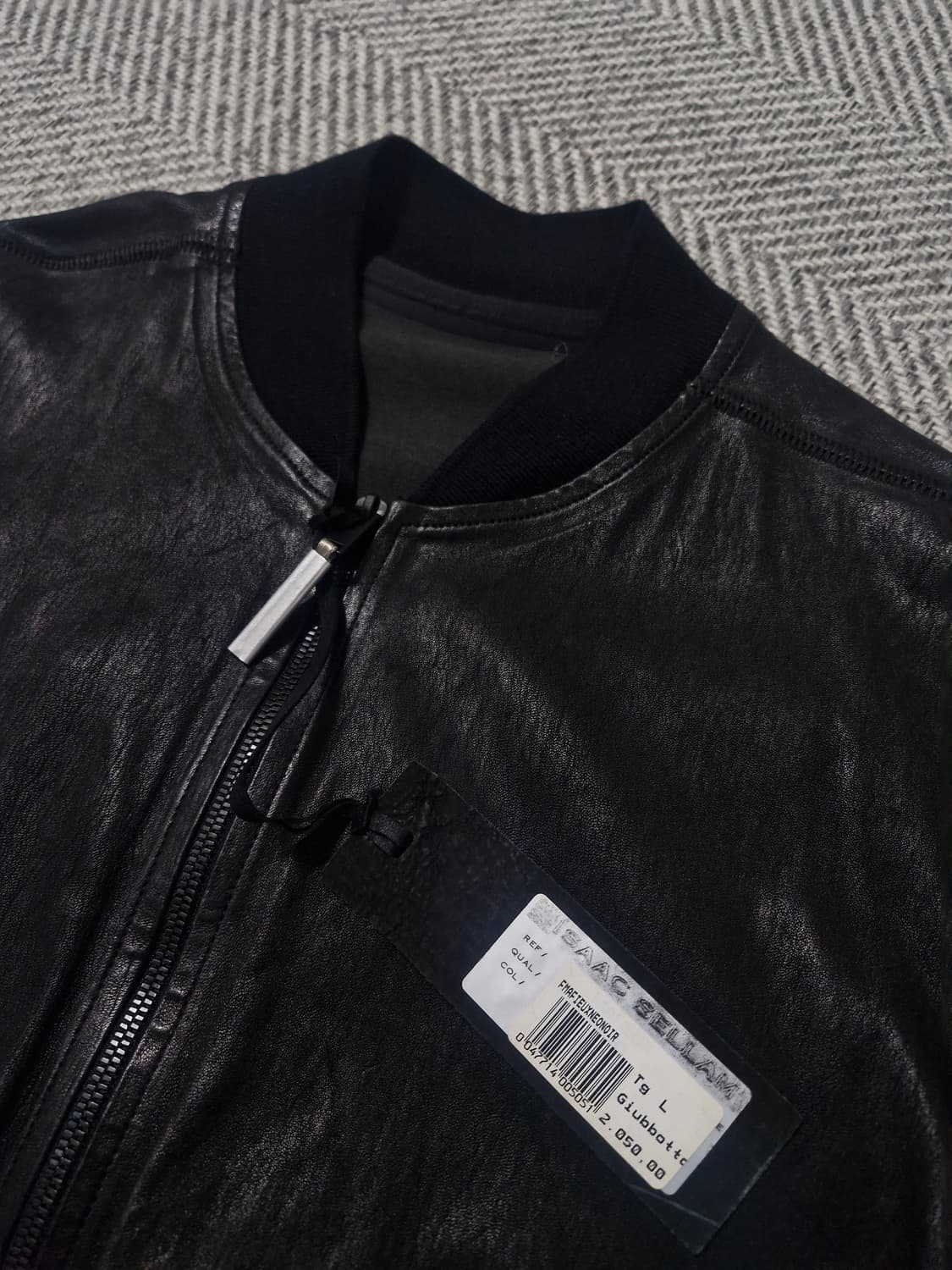 (민트급) 아이작세럼 isaac sellam atelier 척추 봄버 L 상품이미지3