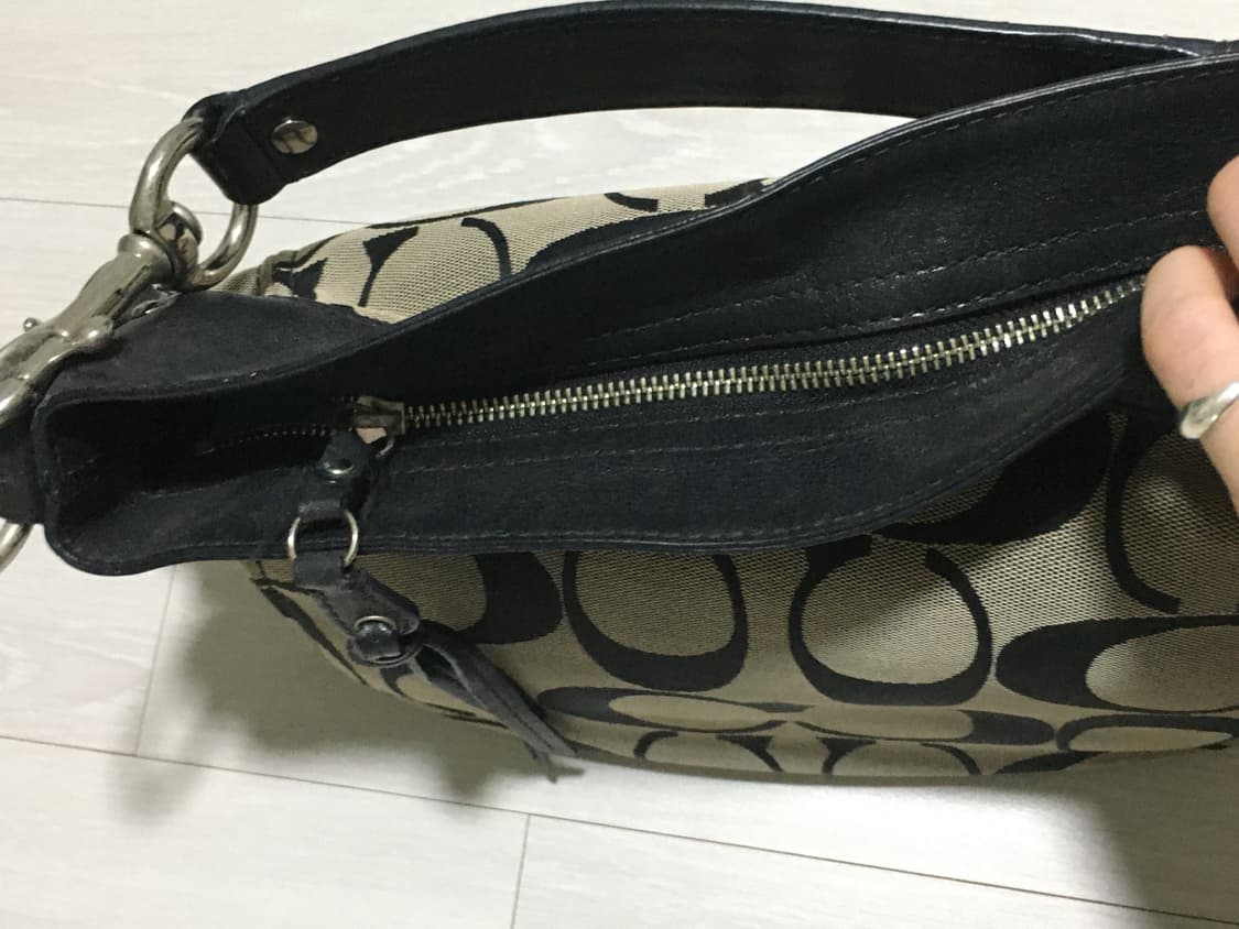 코치 시그니처 숄더 백(정품100%) 상품이미지5