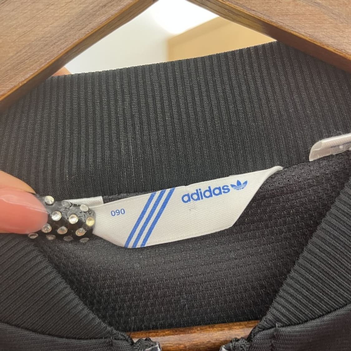 아디다스 유로파 슈퍼걸 락시크 올블랙 져지 집업 90 C10493 상품이미지5