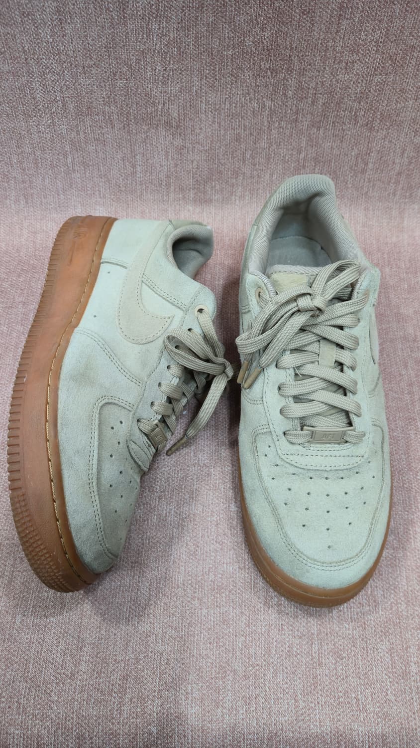 나이키 250mm-  에어포스1 스웨이드 브라운솔 상품이미지1