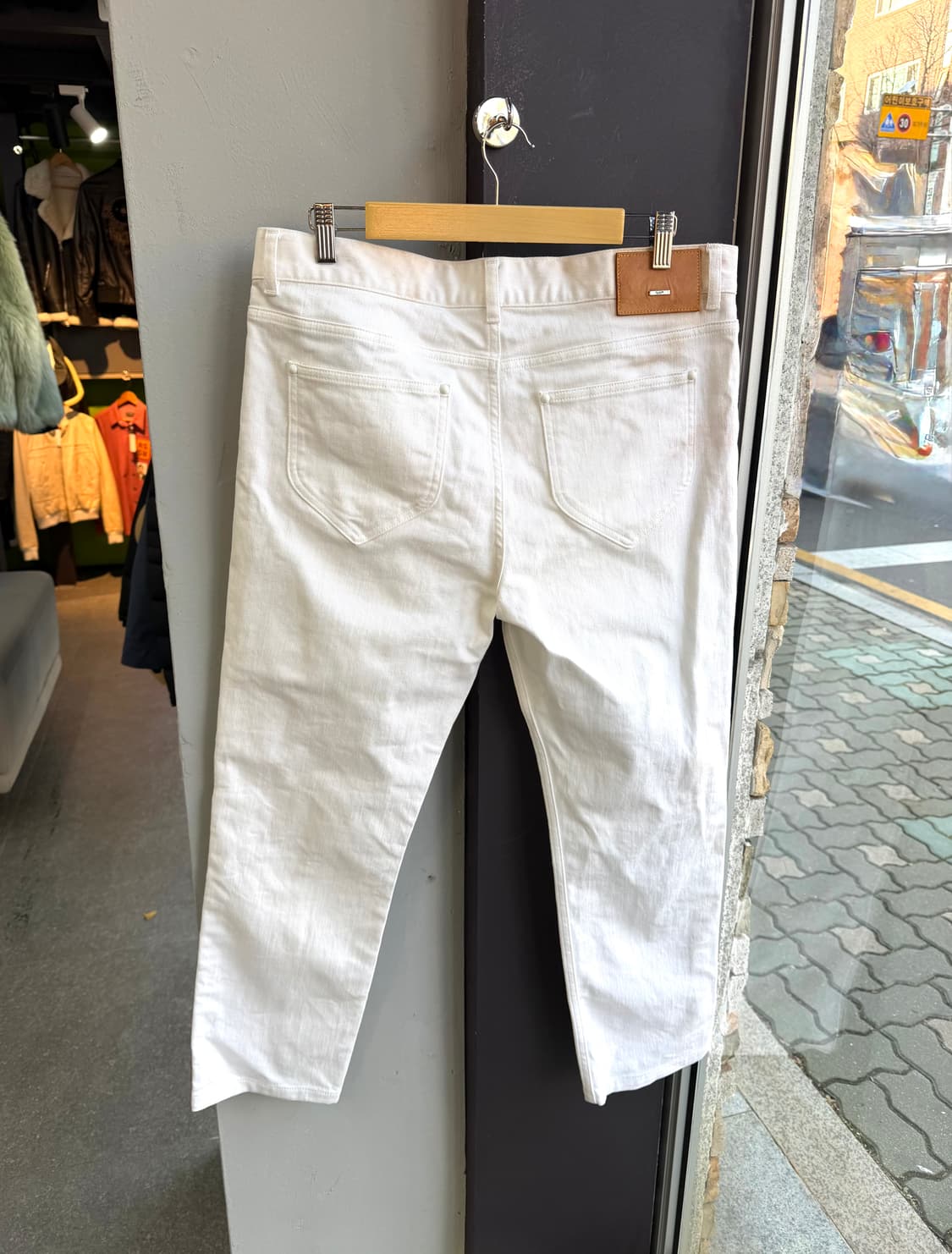 35/ 루이비통 스트레치 화이트 코튼 팬츠 상품이미지8