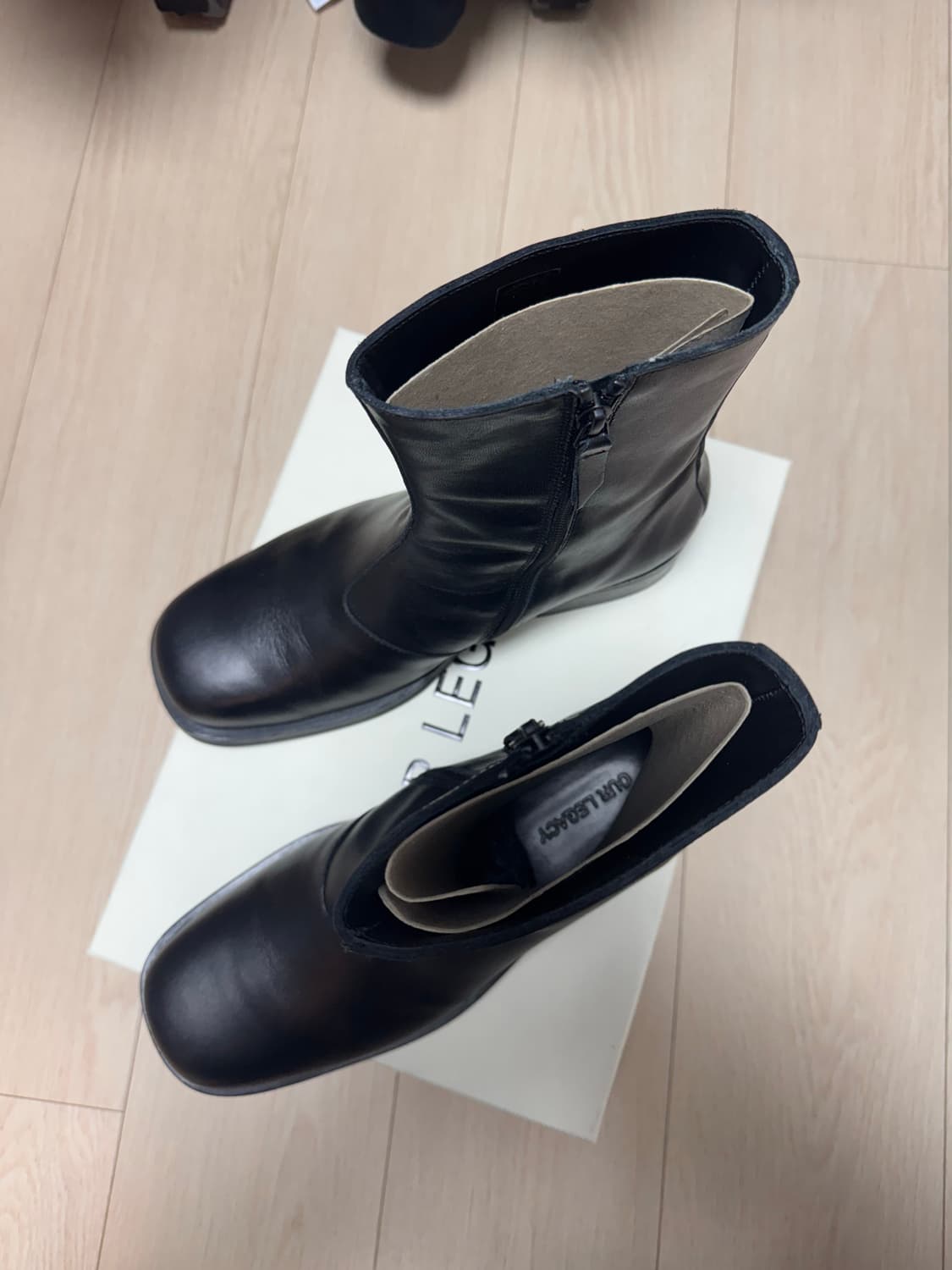 아워레가시 카미온 부츠 41사이즈 판매합니다. 상품이미지3