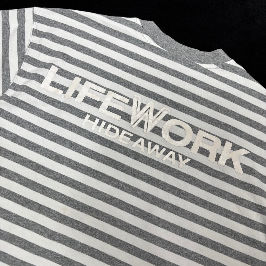 S 95 라이프워크 그레이 스트라이프 반팔티 상품이미지5