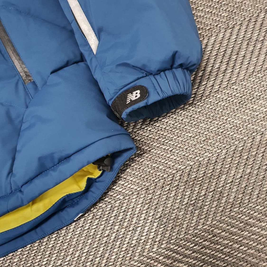 뉴발란스 대장급 오리털 겨울패딩 남자105 상품이미지4