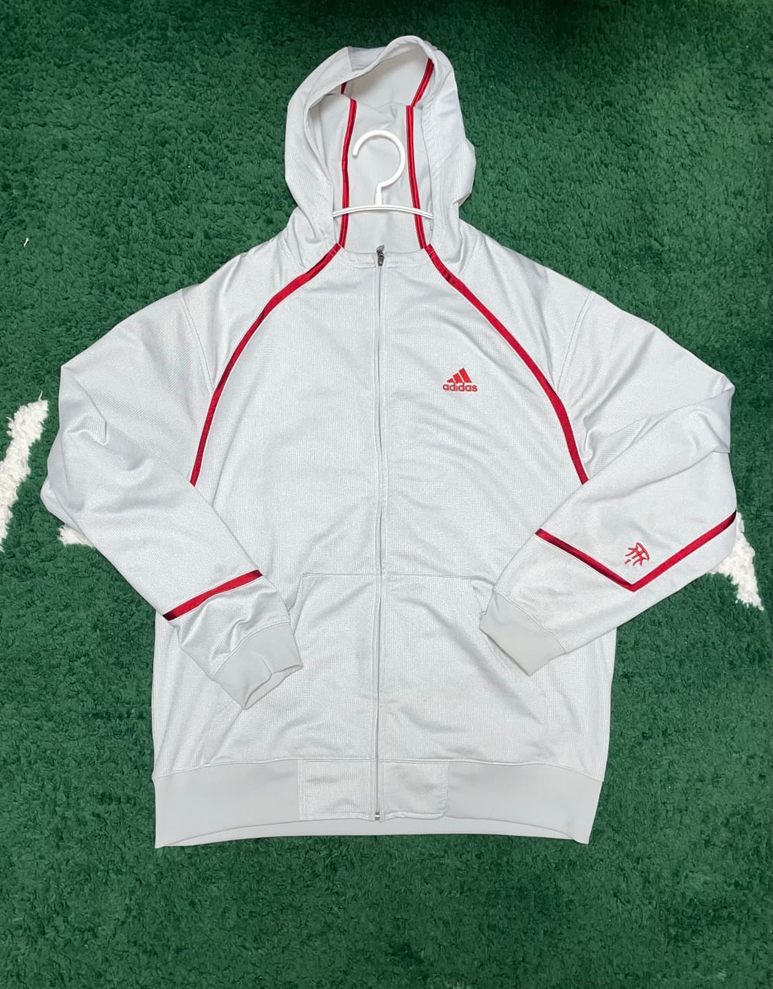 아디다스 레드 파이핑 후디 집업 상품이미지1