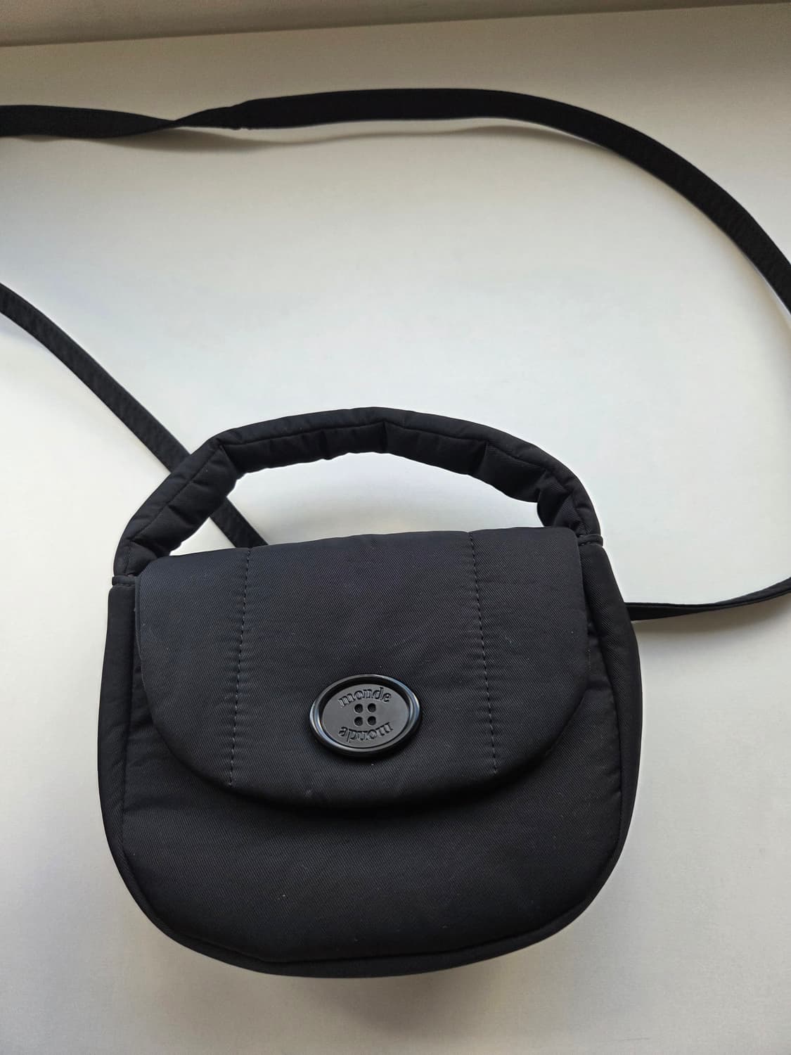 몽드몽드 패딩 크로스백 상품이미지4