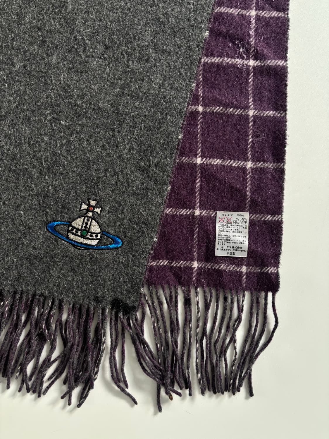 비비안웨스트우드 차콜 체크 퍼플 배색 ORB 캐시미어 머플러 상품이미지4