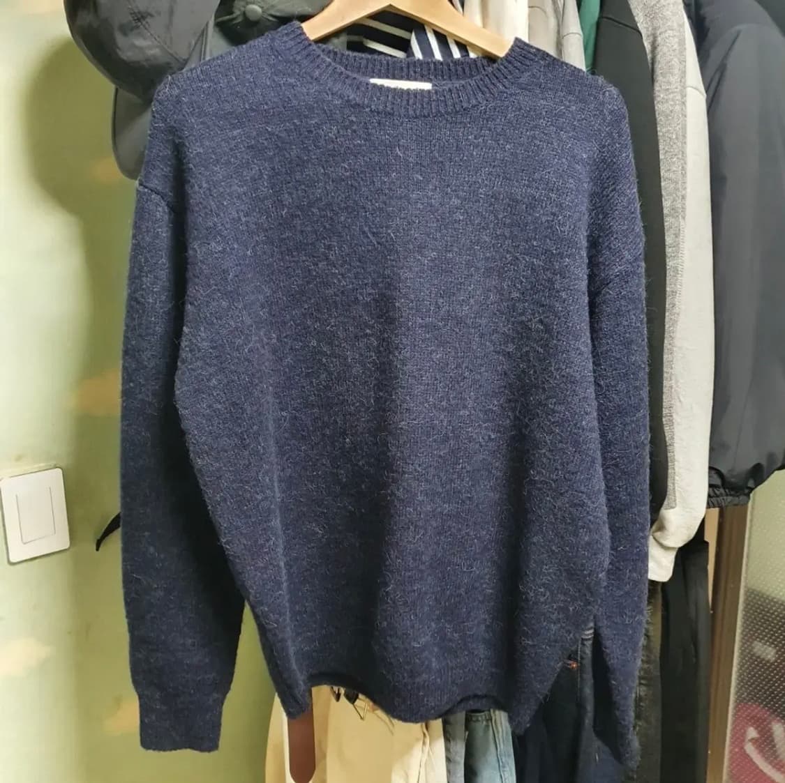 월스와일무브먼트 네이비 니트 상품이미지2