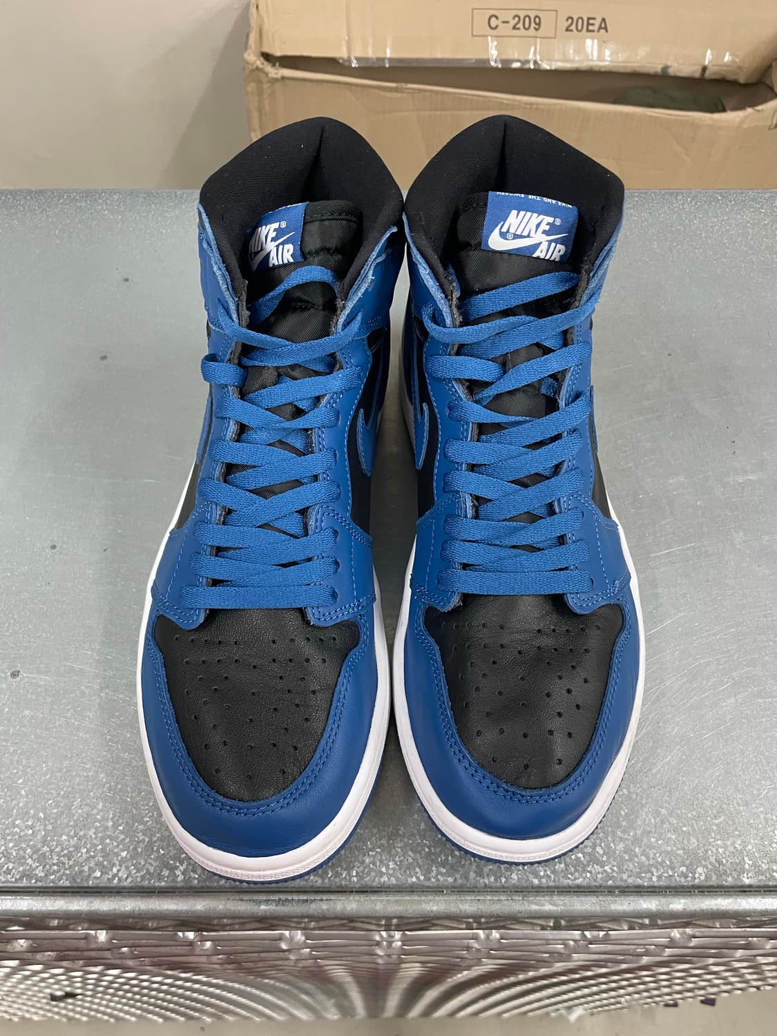 나이키 조던1 레트로 하이 블루 275 상품이미지5