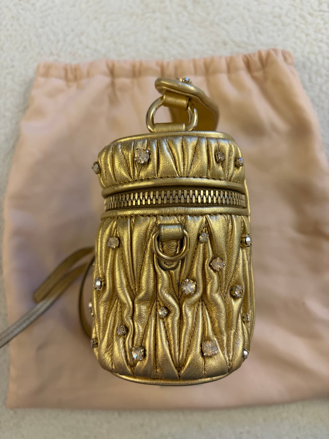 MIUMIU 마텔라쎄크리스탈백 상품이미지5