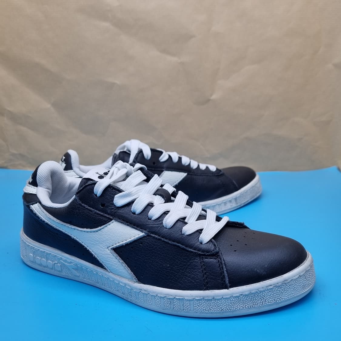 디아도라 게임 스니커즈 250 상품이미지1