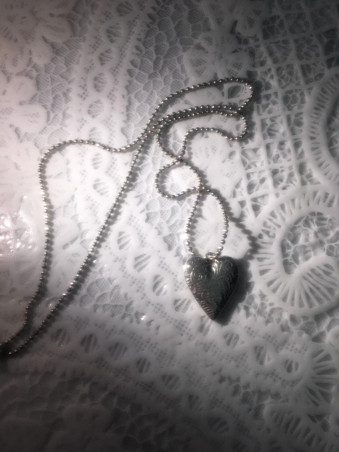 Viburnum shop 오리엔탈 아이롱 하트 실버 목걸이 상품이미지5