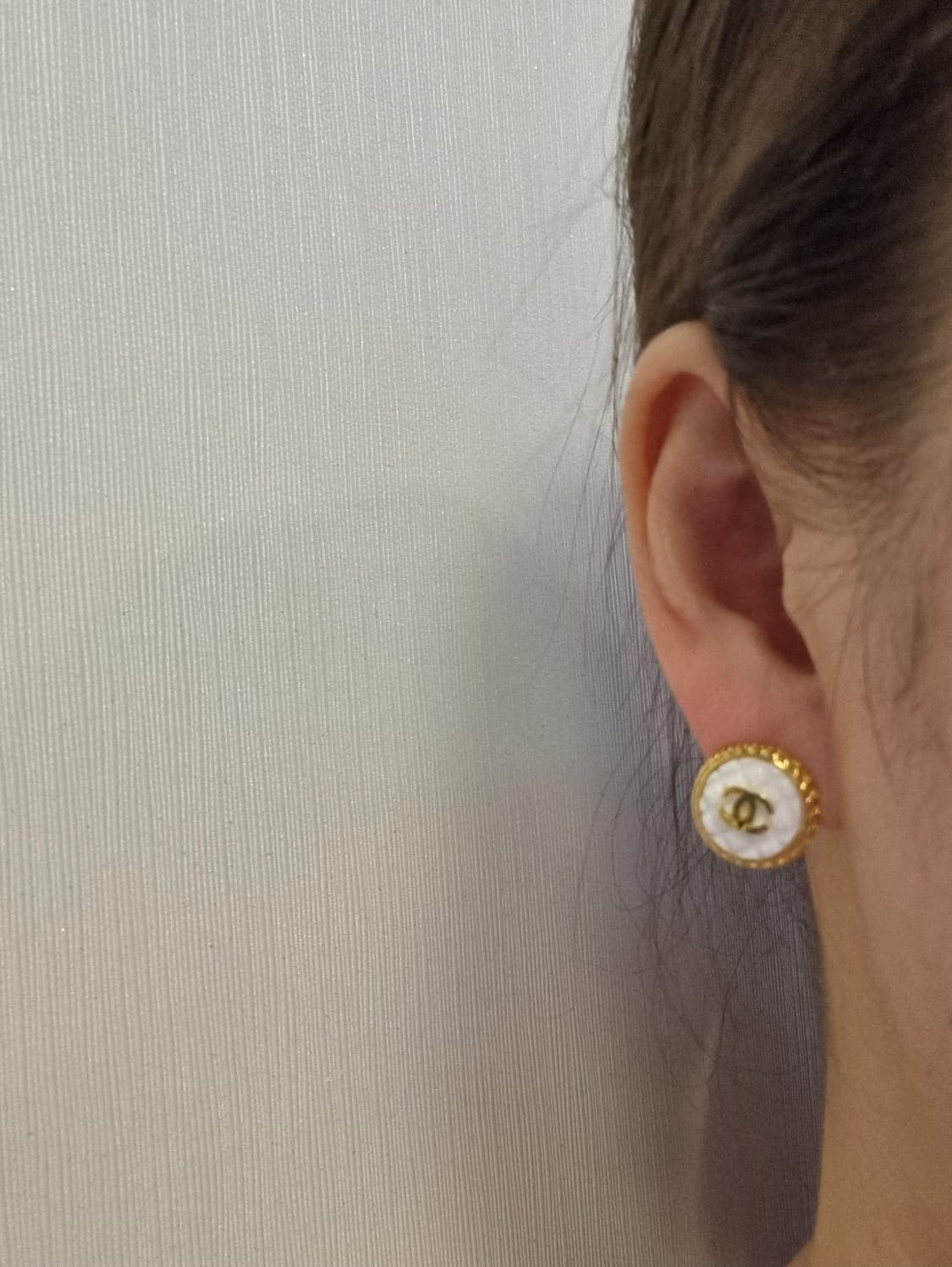 샤넬 화이트퀼팅 골드CC 단추 귀걸이 업사이클링 상품이미지8