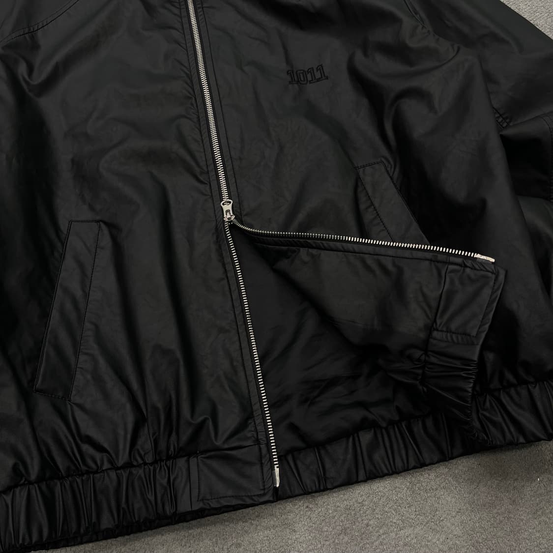 F 1011갤러리 자수 로고 레더 투웨이 집업 자켓 상품이미지4