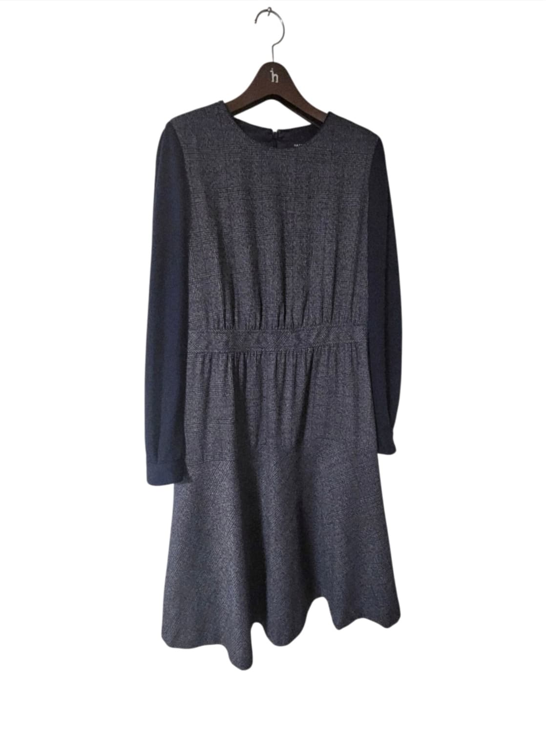 헤지스레이디스 그레이 체크배색 울혼방 미디원피스 66 상품이미지8