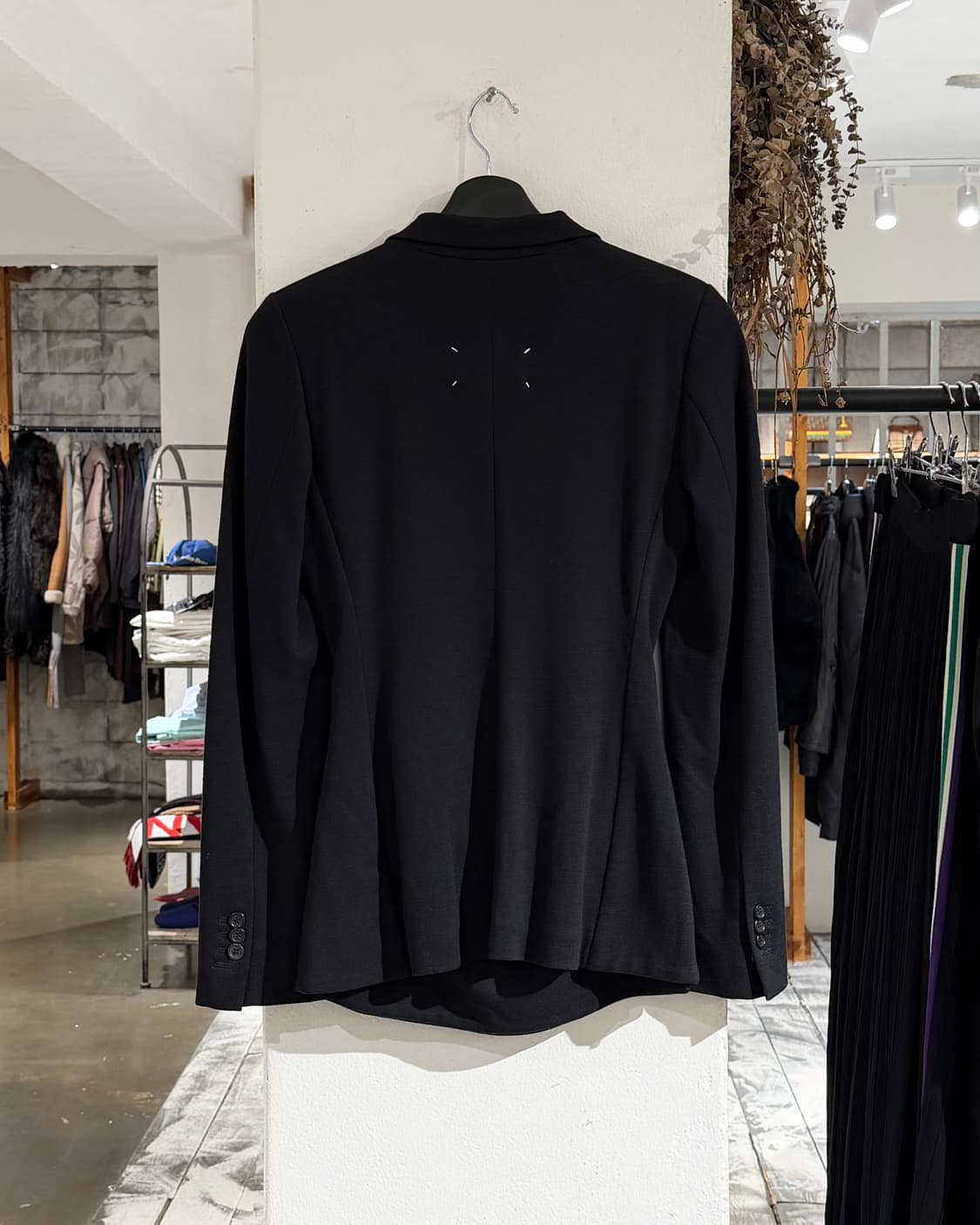 메종 마르지엘라 블랙 프론트 컷아웃 자켓 상품이미지6
