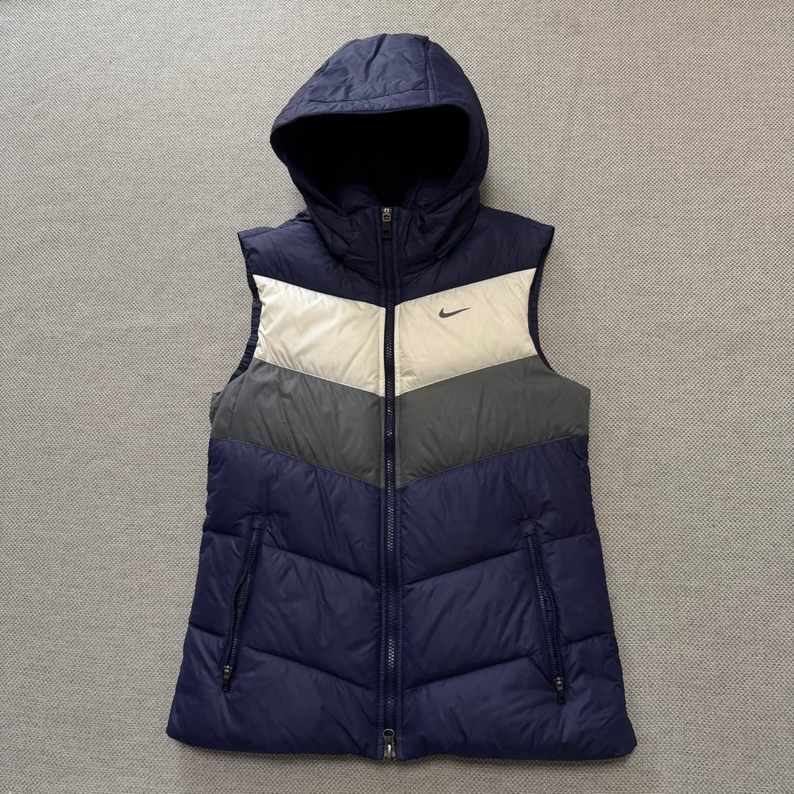 나이키 스몰스우시 패딩 조끼 상품이미지1