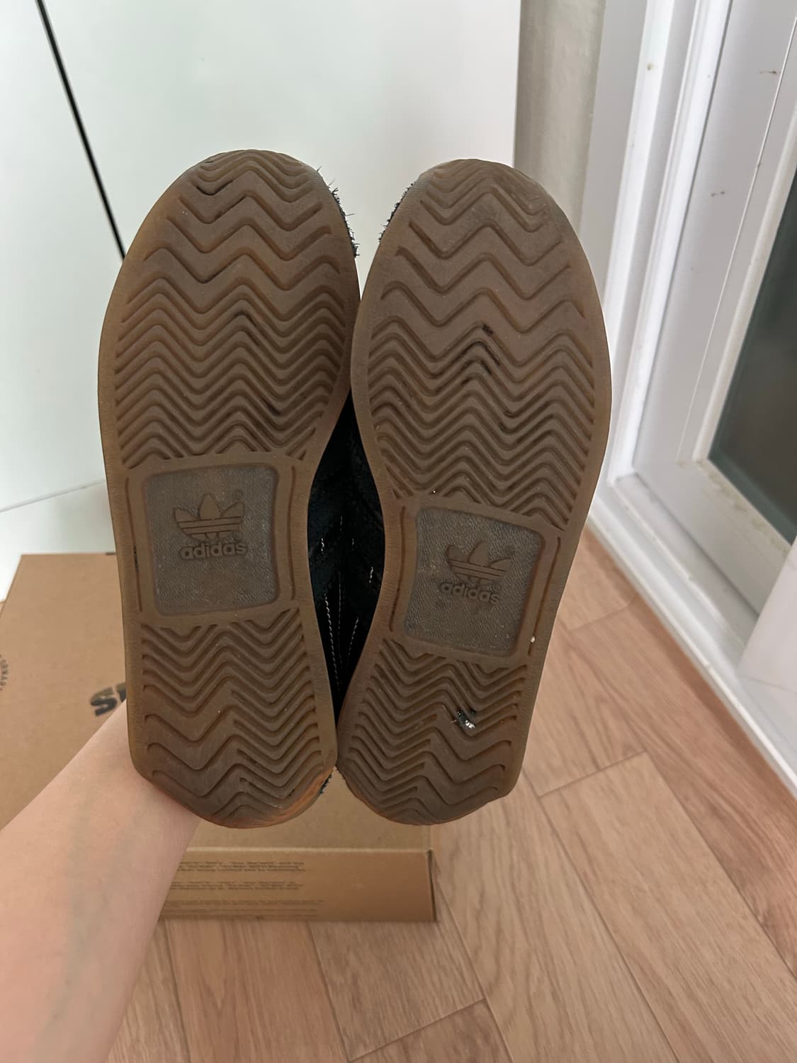 아디다스 x 웨일스 보너 블랙 스니커즈 상품이미지5