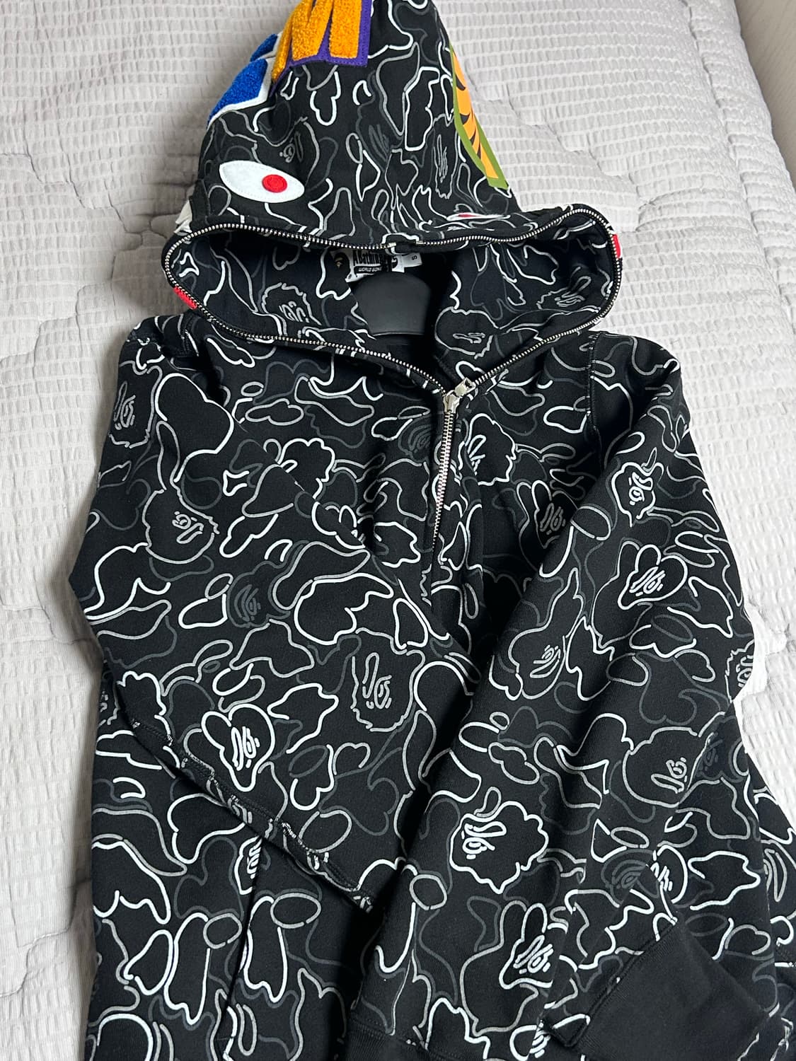 베이프 네온 카모 샤크 풀 집 후드 블랙 슈프림 스투시 상품이미지2