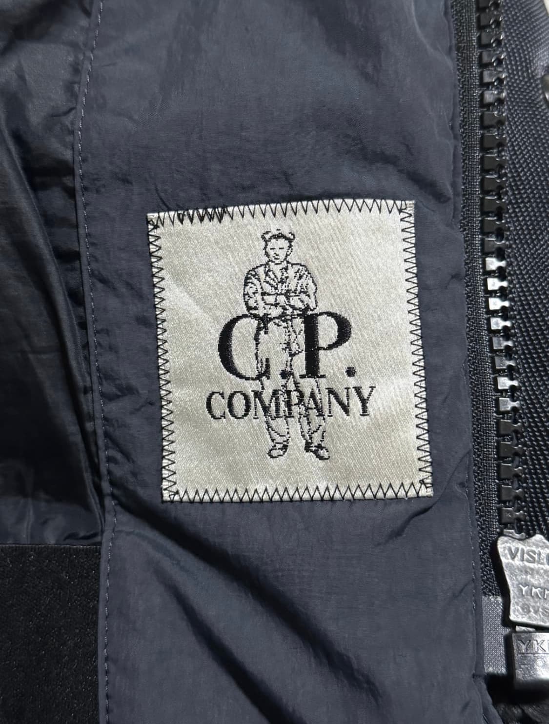 CP 컴퍼니 고글 다운 후드 베스트 상품이미지3