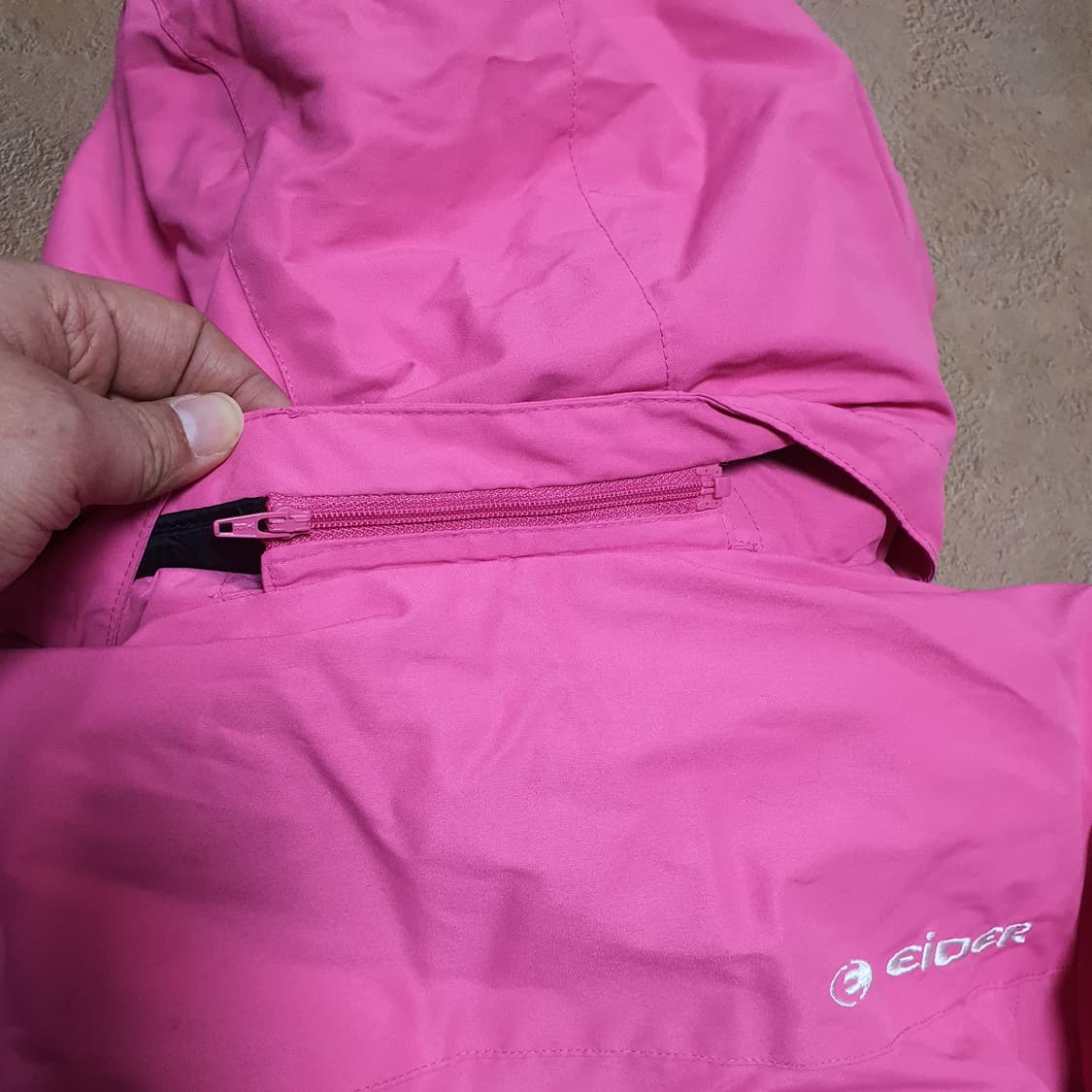 ✨ (바배) 아이더 핑크 덕다운 패딩 (150) 상품이미지3