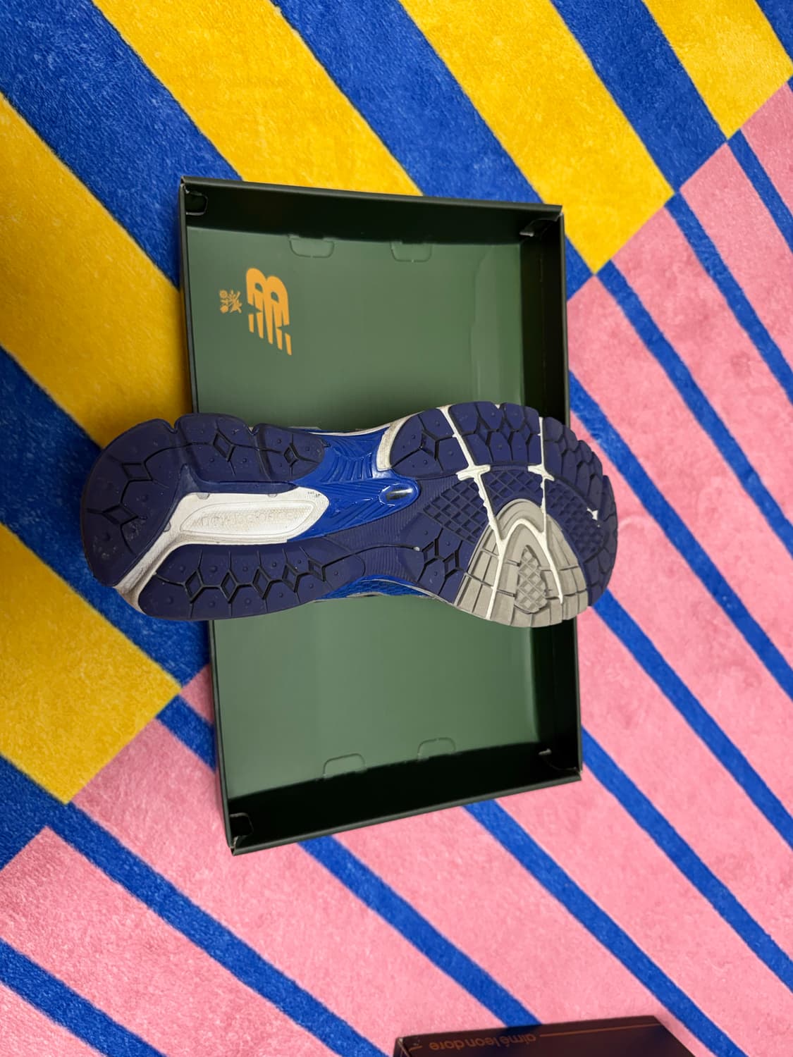 뉴발란스 x 에메레온도르 860v2 260 size 상품이미지5