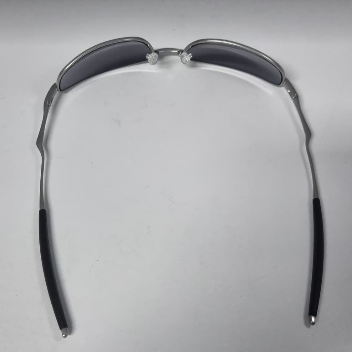 오클리 위스커 1.0 실버 미사용 상품이미지8