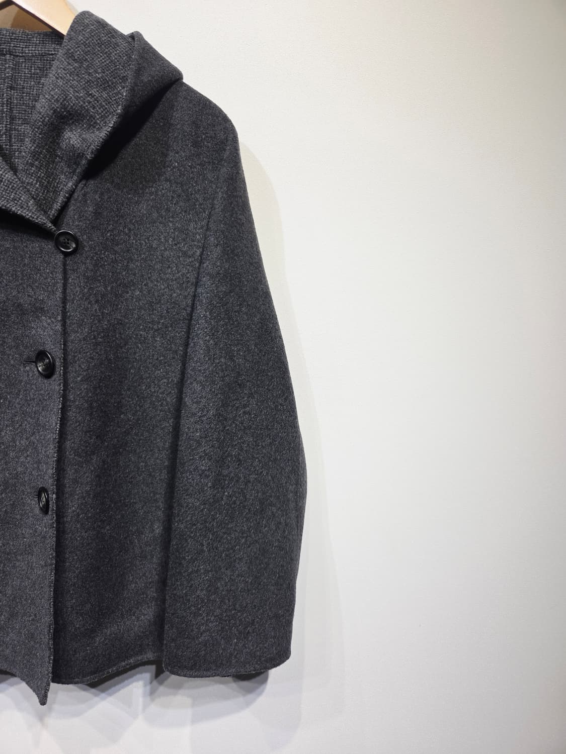 Laciento 라씨엔토 울 캐시미어 블렌드 후드 숏 코트 상품이미지4