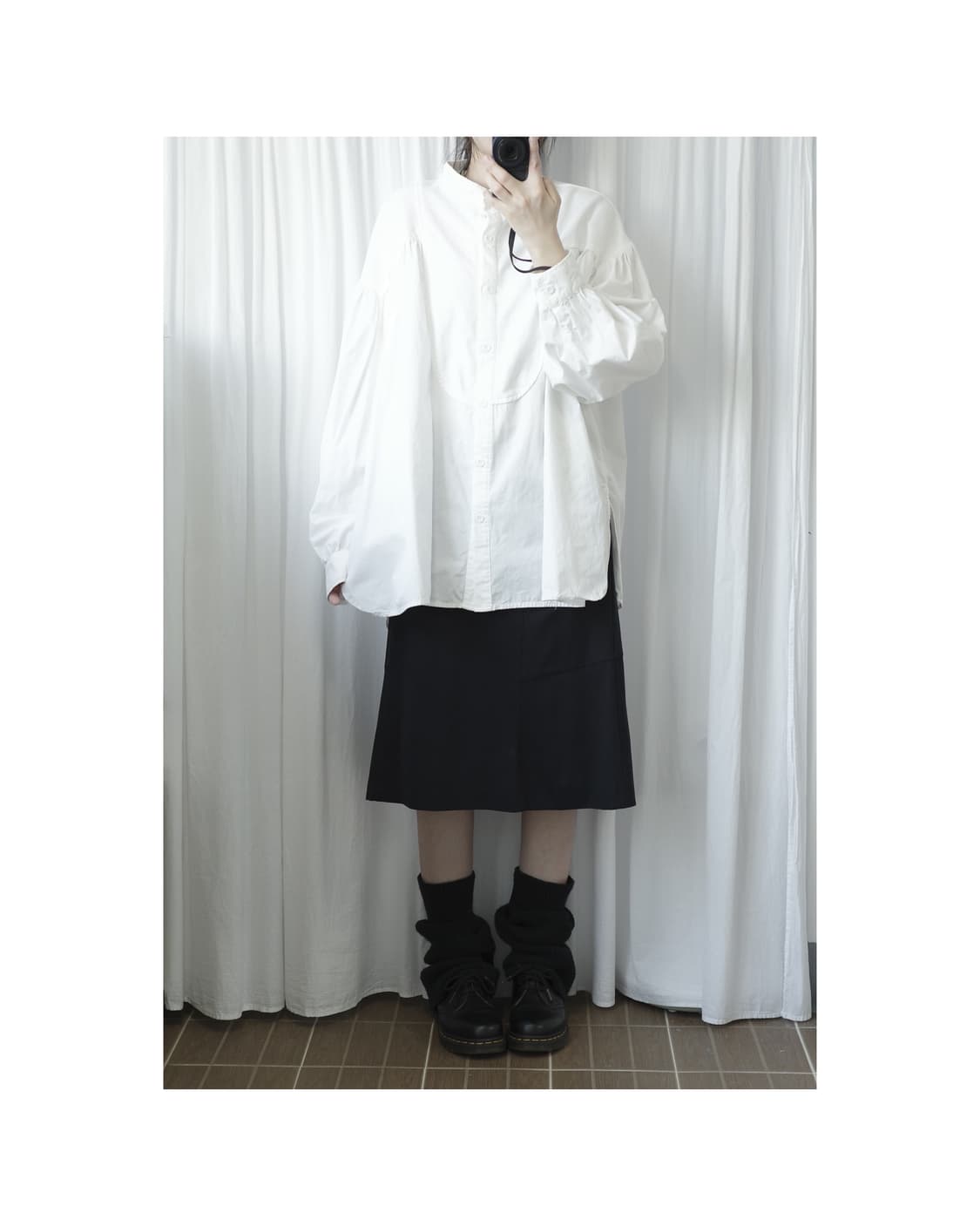 Tablet hotel white shirts 상품이미지1