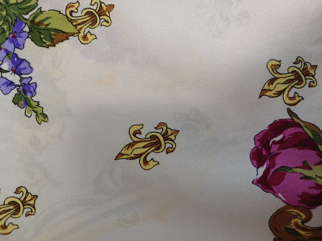 펠릭스 뷰흘러 베르사유의 장미 실크 사각스카프 상품이미지6