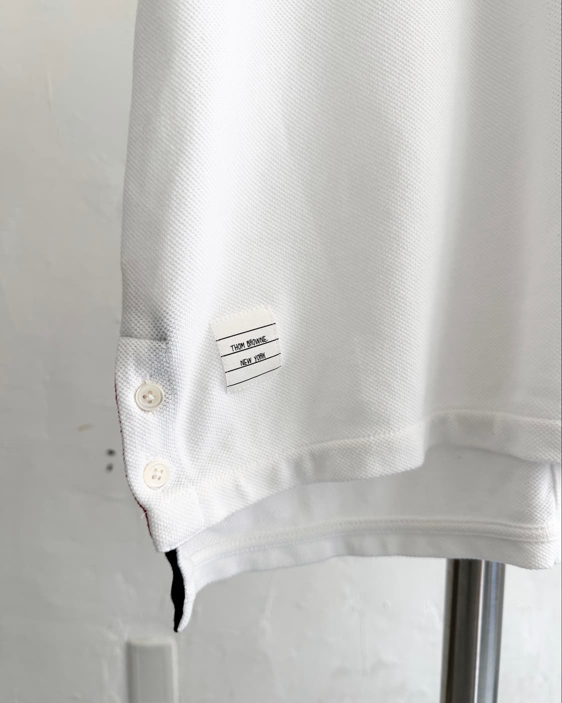 Thom Browne 톰브라운 화이트 코튼 백삼선 버튼 PK 카라티셔츠 상품이미지7