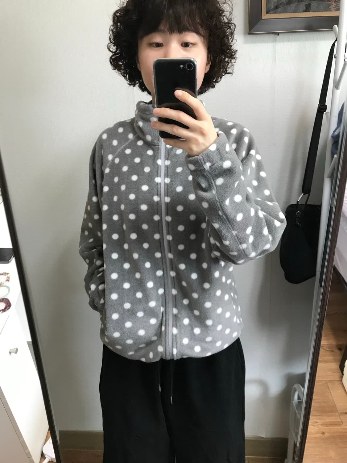 콜로신스 도트후리스집업 상품이미지1