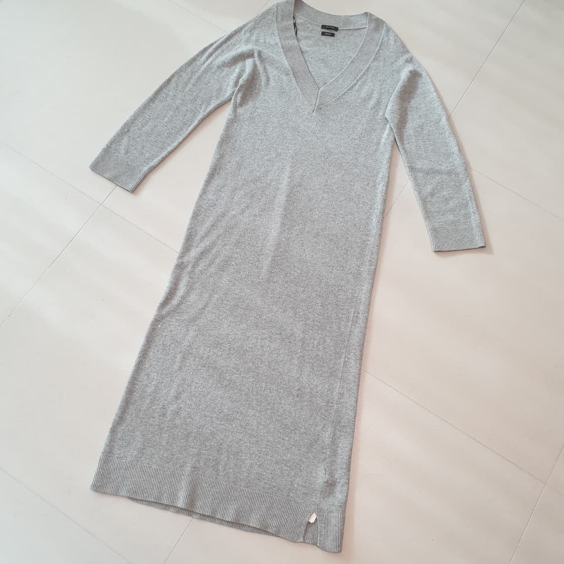 마시모두띠 브이넥 캐시미어 니트 롱원피스 상품이미지2