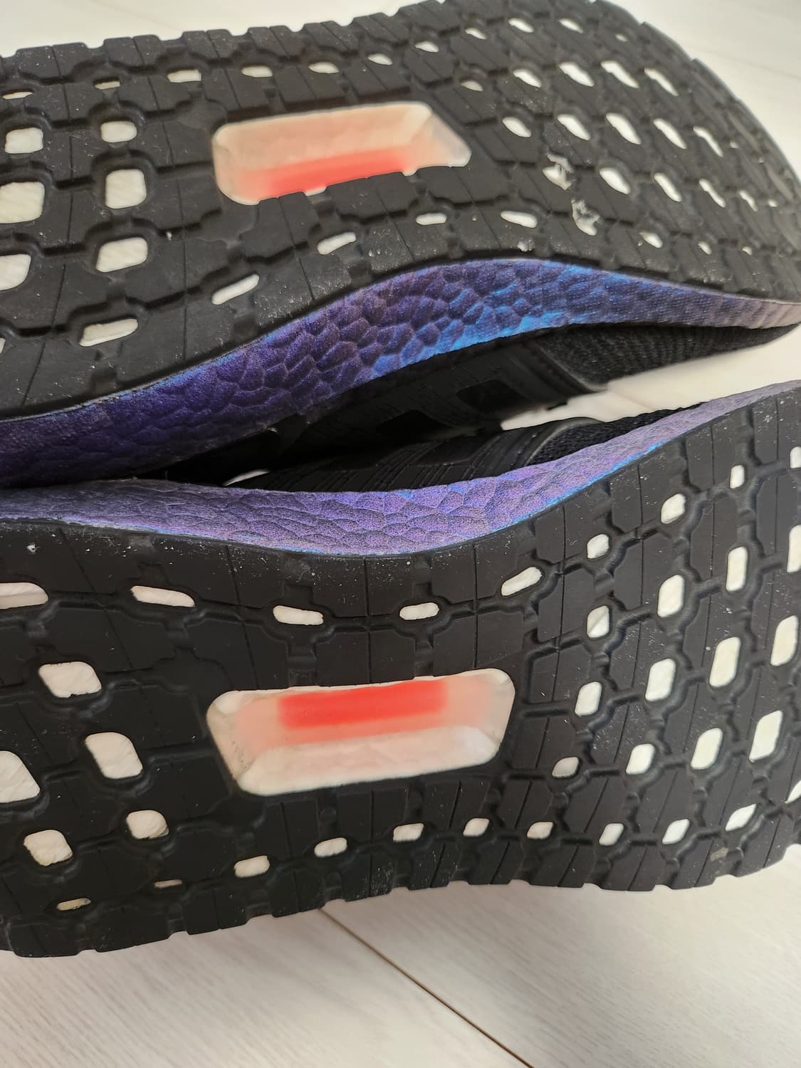 아디다스 운동화 울트라부스트 20 EG1341 러닝화 남녀공용 사이즈26 상품이미지7