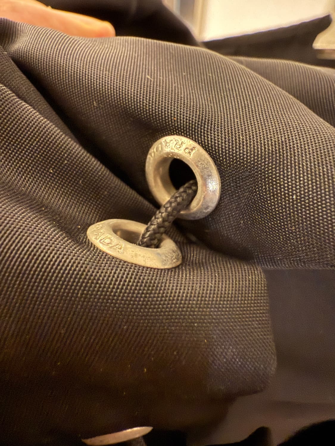 정품 프라다 V135 정우성 백팩 상품이미지4