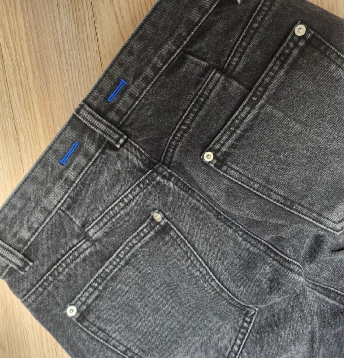 구호 플러스 시그니처 슬림핏 데님(블랙) 상품이미지4