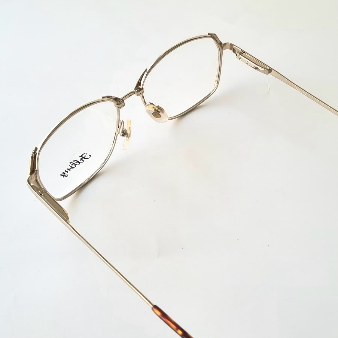 데드스탁 메탈릭 골드 헥사곤 프레임 안경테 706 상품이미지4