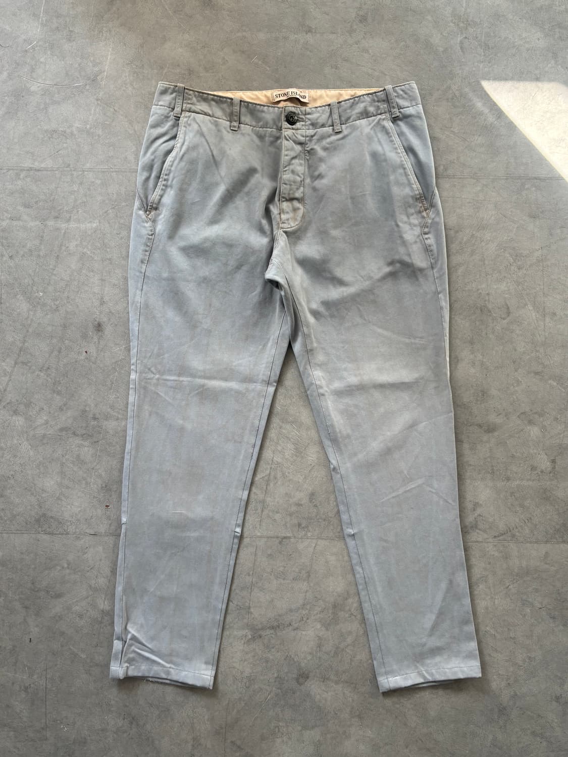 Stone Island 스톤아일랜드 라이트블루 가먼트다잉 치노 팬츠 상품이미지2