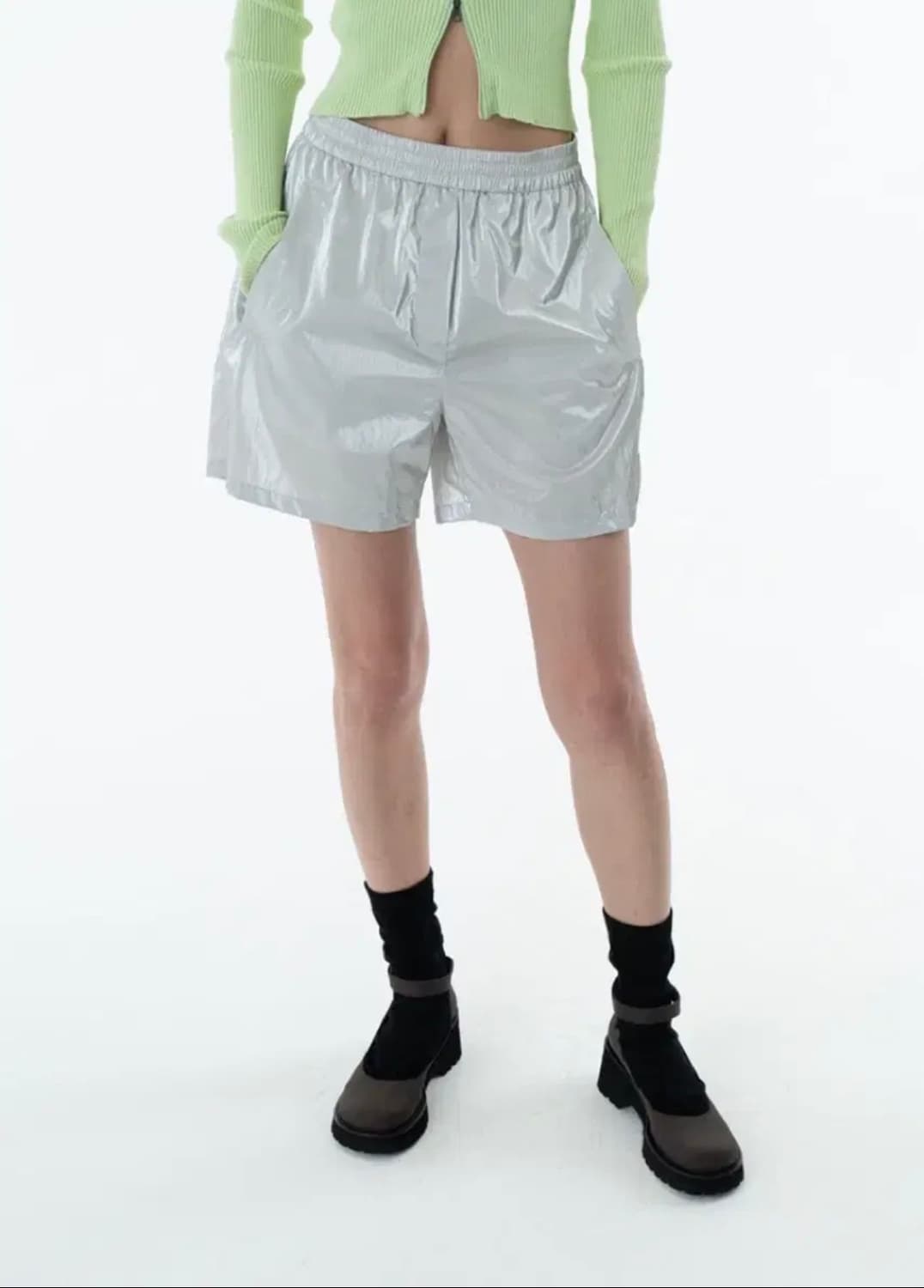 아모멘토 SILVER FOIL SHORTS 상품이미지3