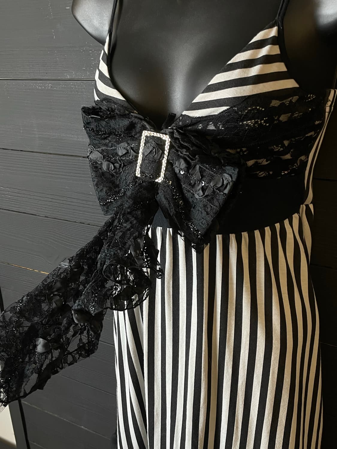 BODY JEINE 바디 제인 갸루 스트라이프 줄무늬 큐빅 리본 원피스 상품이미지4