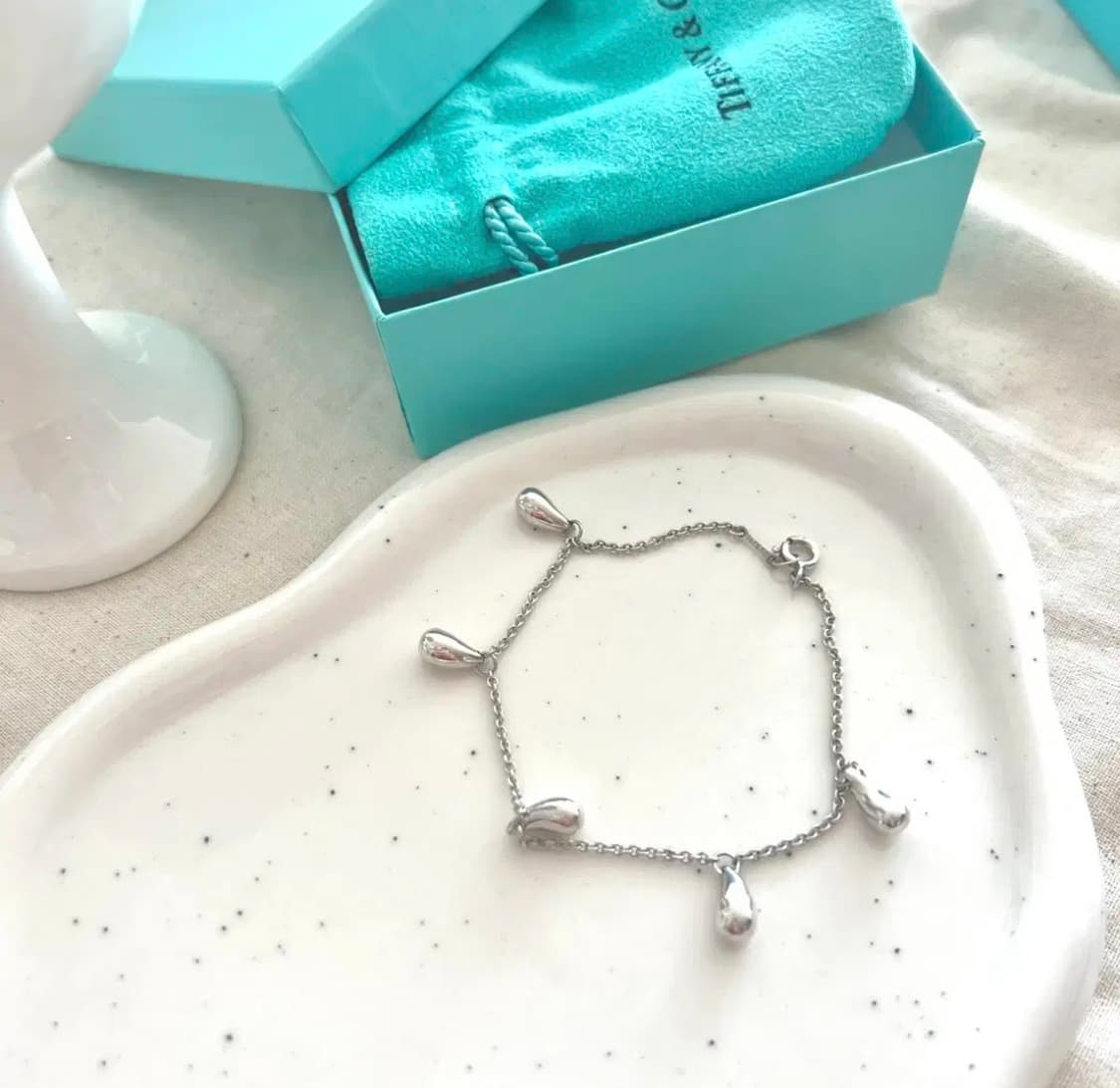 티파니앤코 티어드롭 팔찌 상품이미지3