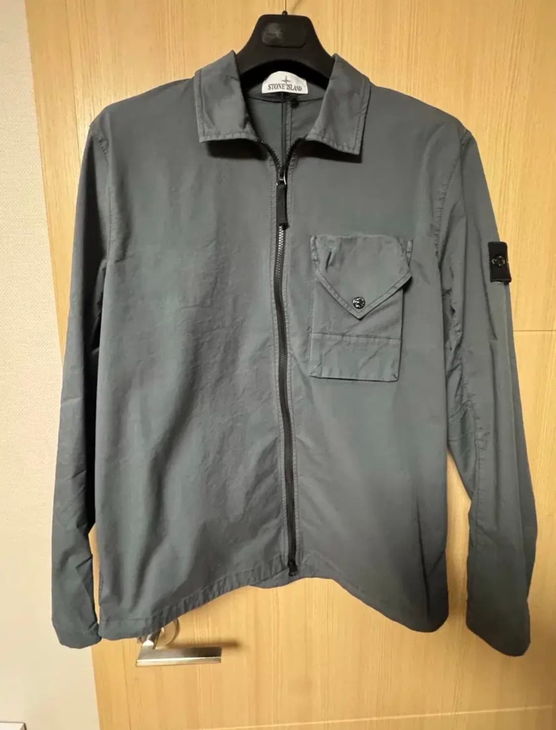 (새제품)스톤아일랜드 스트레치 코튼 오버셔츠(XL 리드그레이) 23fw 상품이미지3