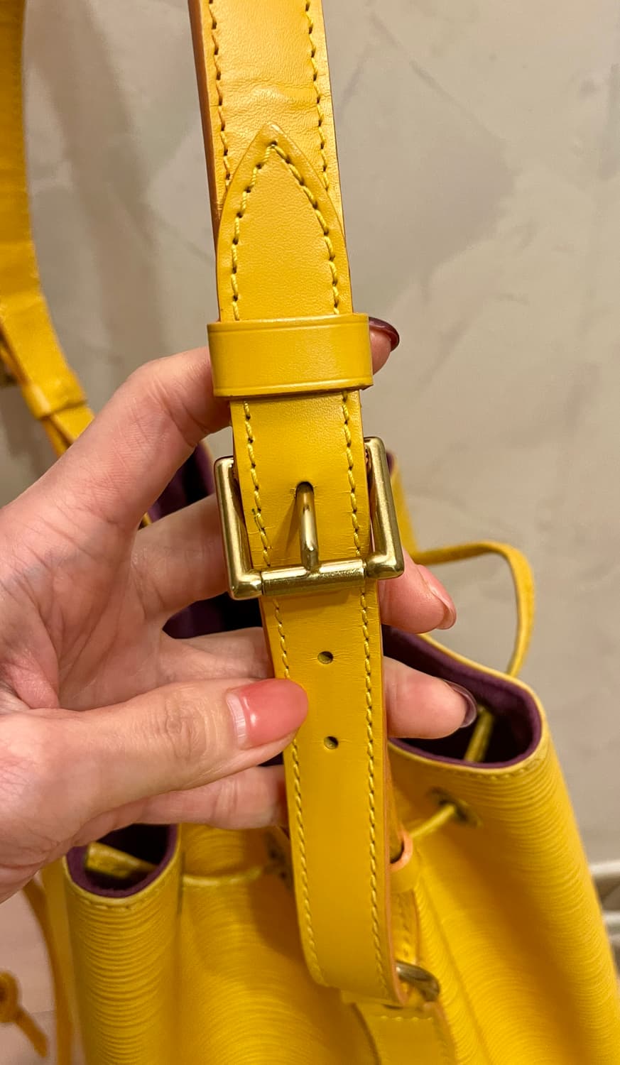 루이비통 Louis Vuitton쁘띠 노에 빈티지 (에피 옐로우) 상품이미지8