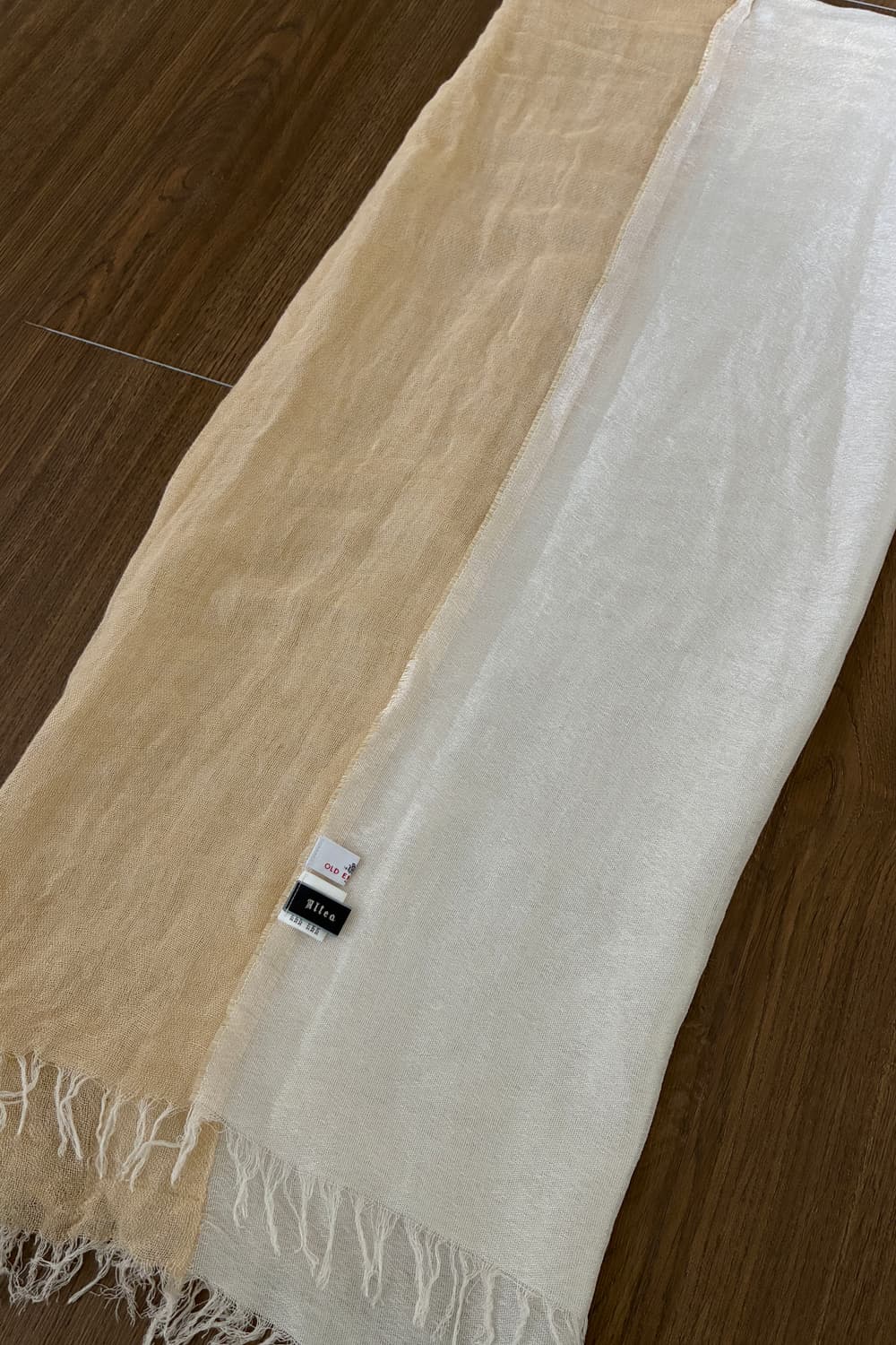 Beige Two-tone Scarf 상품이미지2