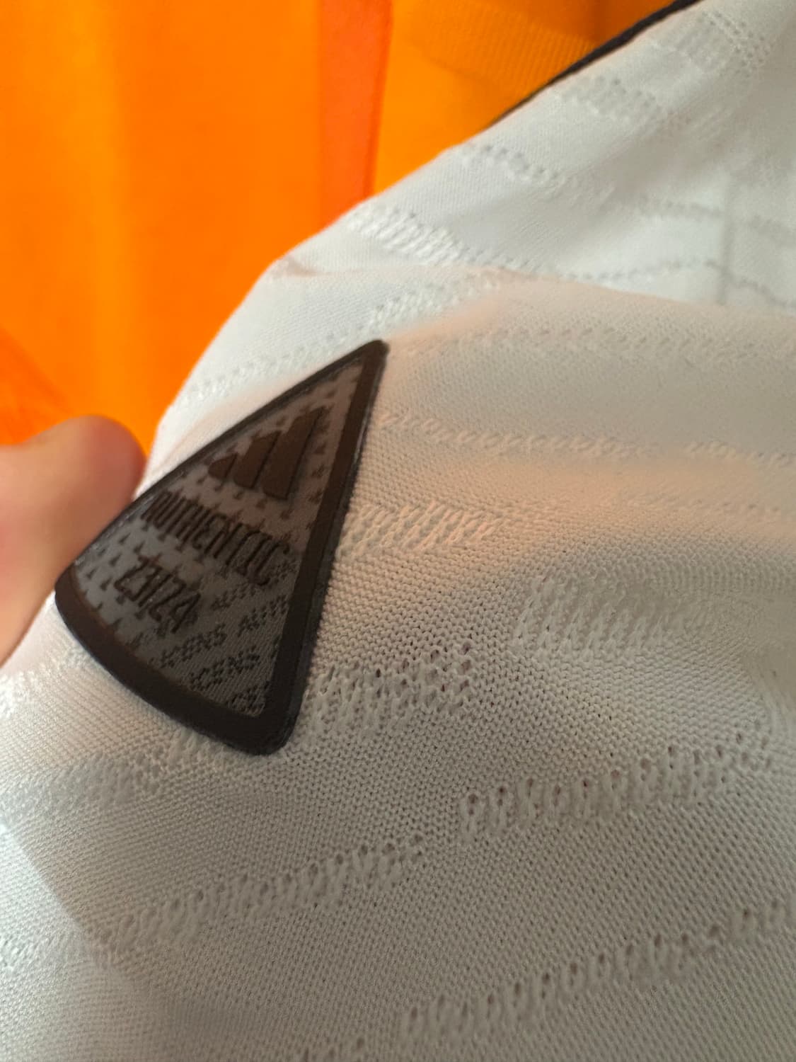 레알마드리드 23/24어센틱 상품이미지4