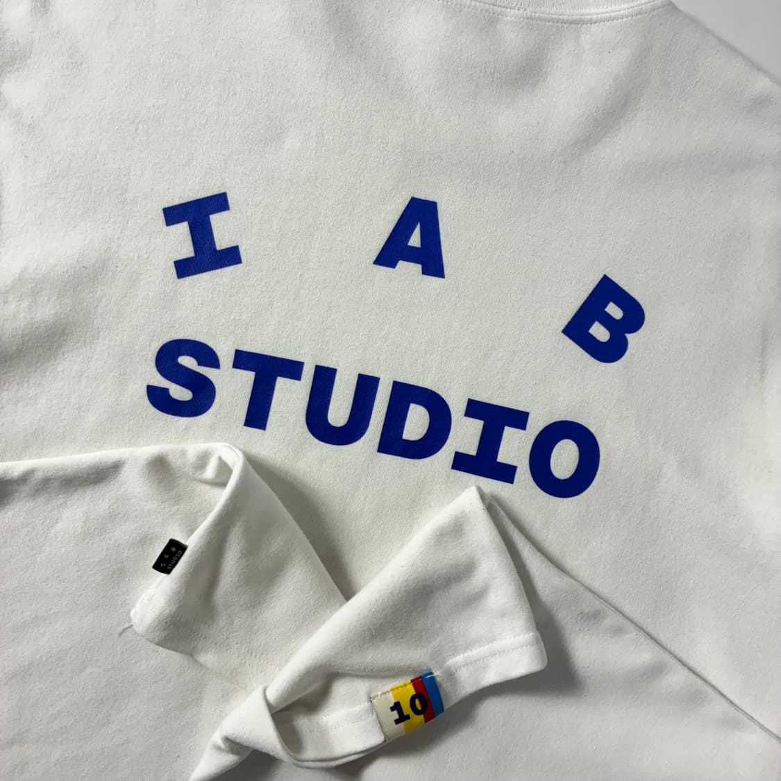 IAB studio  아이앱 스펠아웃 화이트 반팔 티셔츠  상품이미지5