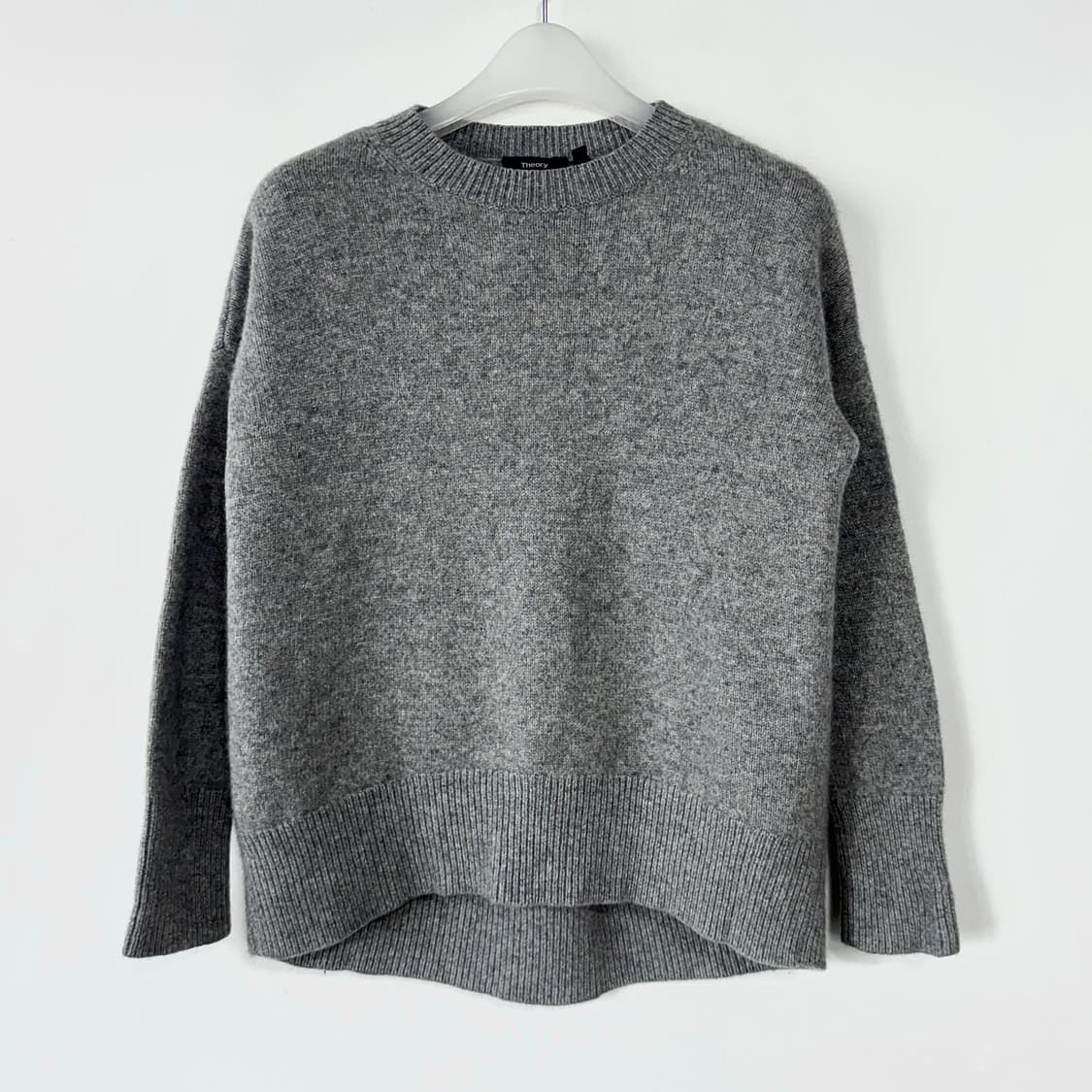 띠어리 크루넥 캐시미어 니트 스웨터 상품이미지1