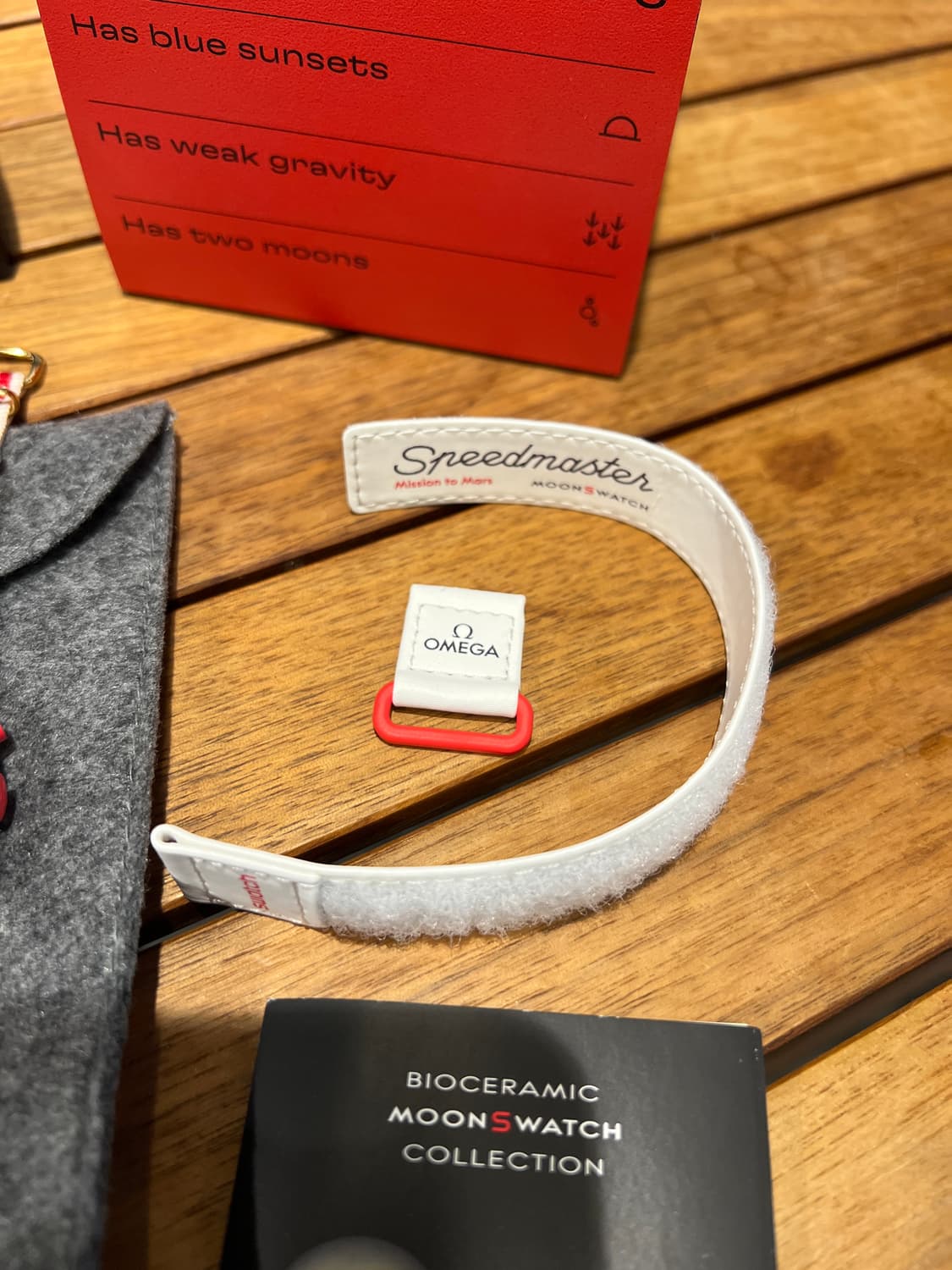 오메가 스와치 문스와치 미션 투 마스 화성 신품판매합니다. 상품이미지5