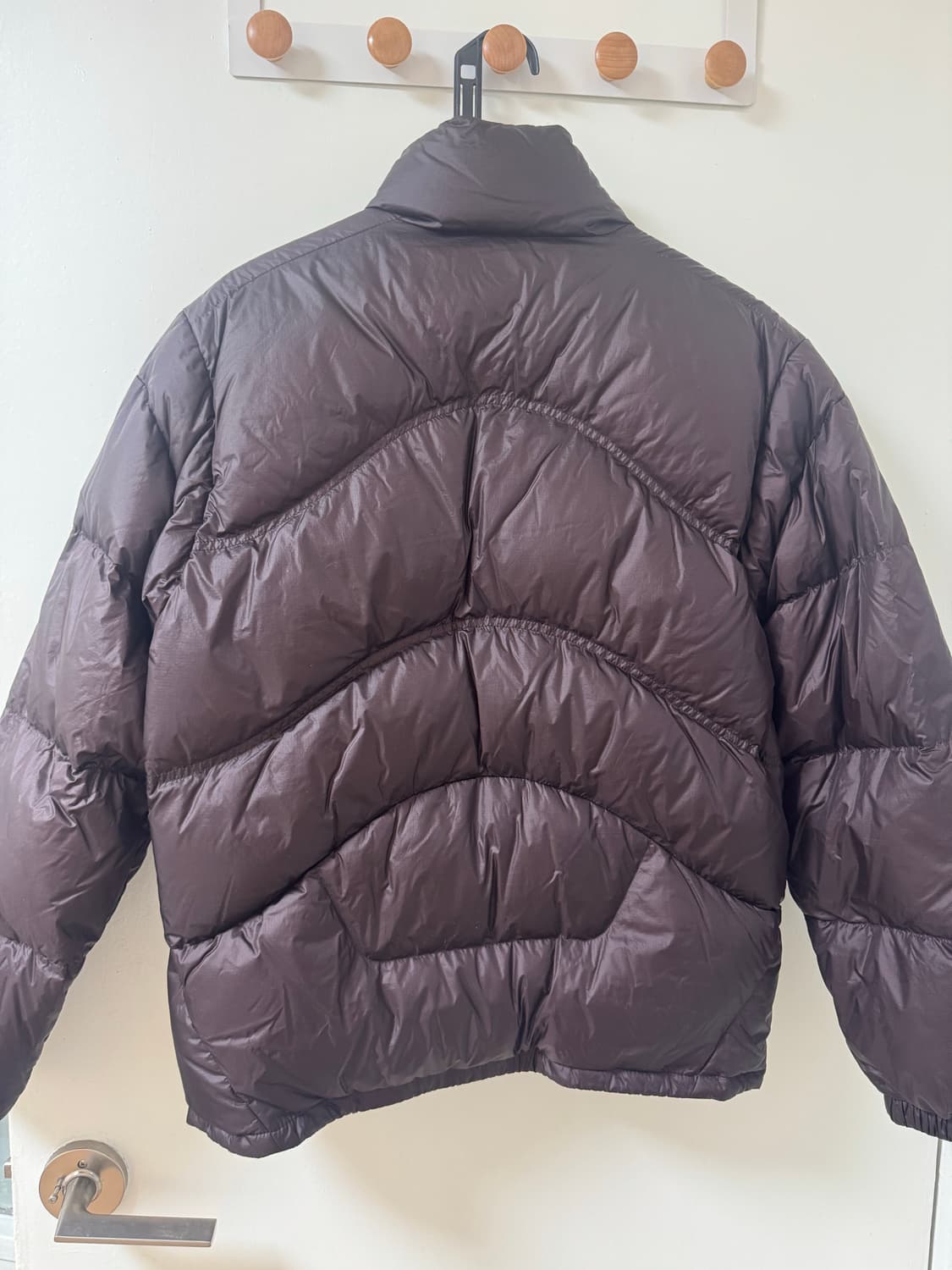 살로몬 컨투어 다운 자켓 패딩 초콜릿 컬러 (S) 상품이미지5